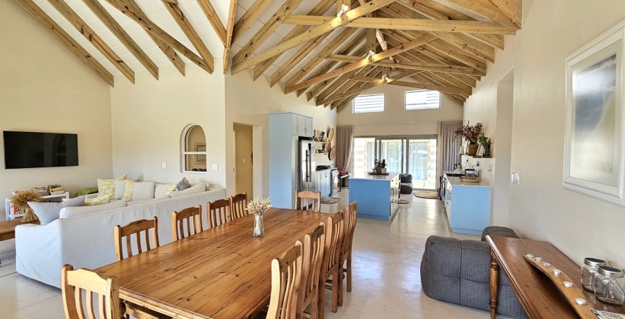 3 Bedroom Property for Sale in Meerenbosch Western Cape